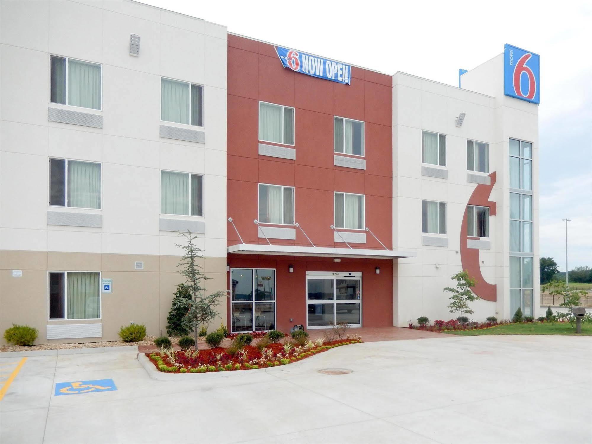 Motel 6-Tulsa, Ok Catoosa Ngoại thất bức ảnh